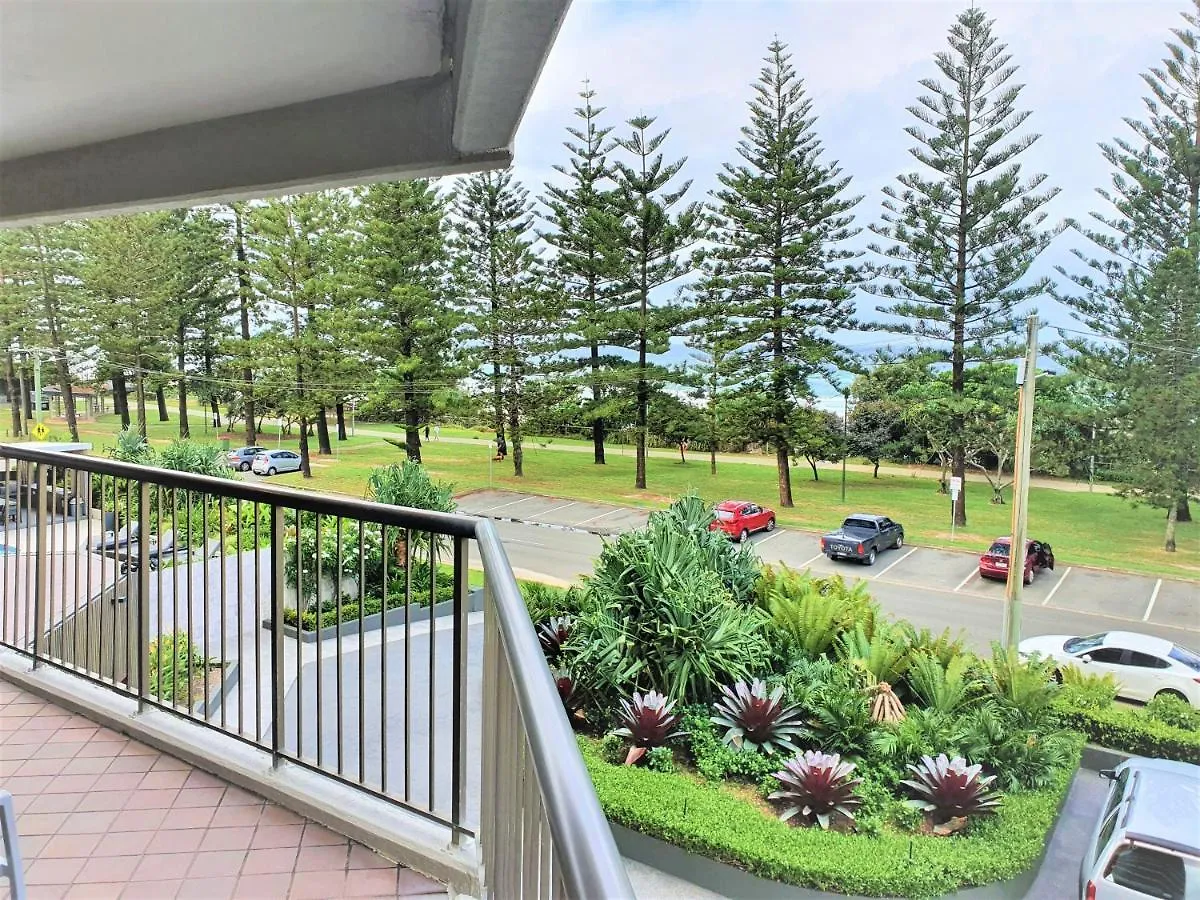 Burleigh Esplanade Apartments Gold Coast 4*,  Australia