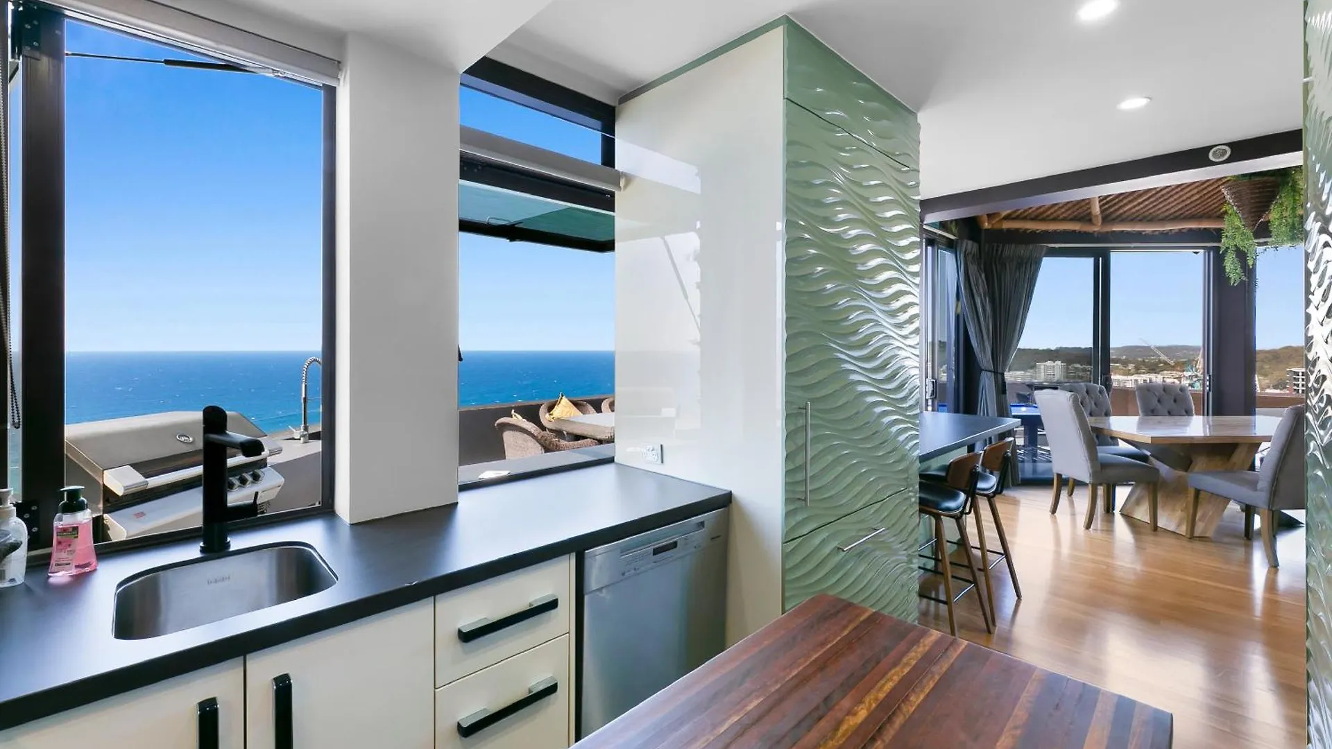 Burleigh Esplanade Apartments Gold Coast Aparthotel