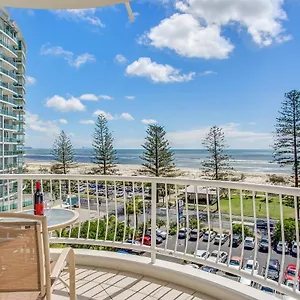 Kirra Beach Aparthotel